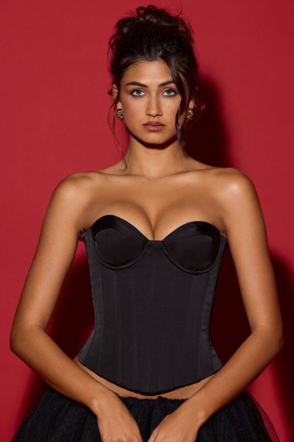 Full-Length Lace-Up Corset Top in Black - Image 4